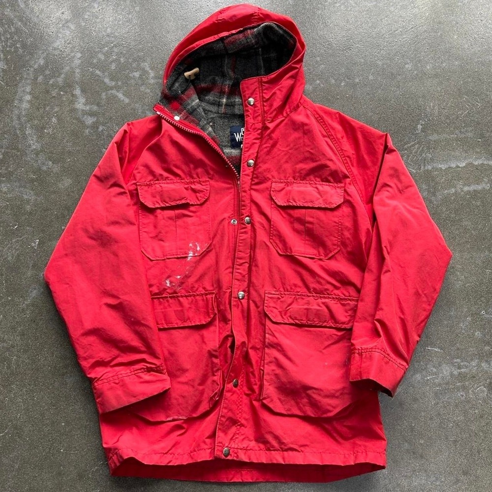 Vintage Woolrich Wool Flannel Lined Size Large Distressed Winter Coat